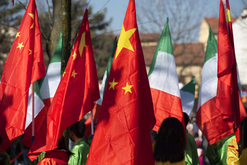 BANDIERE CINA ITALIA