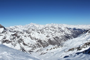 montagnes de la Vallée d'Aoste