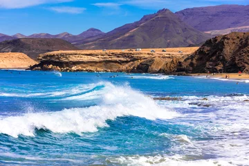 Foto op Canvas Fuetevemtura - best beaches. Viejo Rey - popular for surfing. Canary islands © Freesurf