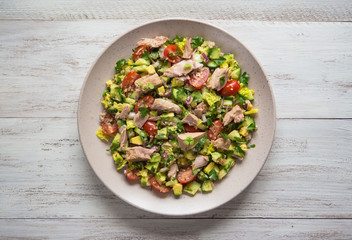 Chili avocado zesty quinoa salad with tuna. 