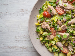 Chili avocado zesty quinoa salad with tuna. 