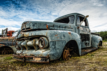 Fototapeta premium Derelict Truck from a bygone era in Alaska