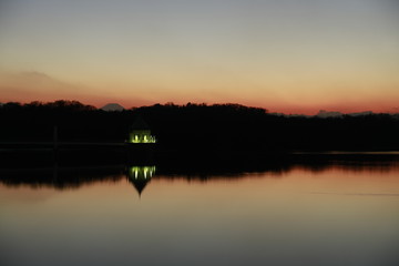 狭山湖と夕景