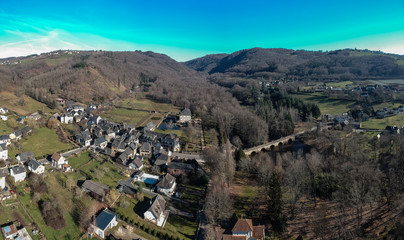 Fototapeta na wymiar Le Saillant (Corrèze - France) - Vue aérienne des gorges de la Vézère