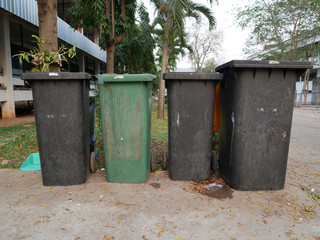 Color separation bin 