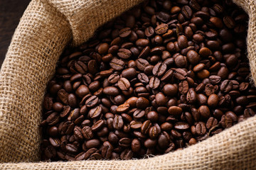 麻袋に入ったコーヒー豆