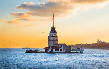 Fototapeta premium Maiden's tower - Istanbul, Turkey