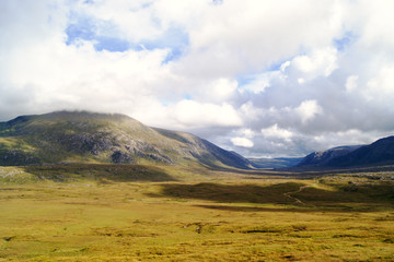 Fototapeta na wymiar Mountains in the Scottish highlands