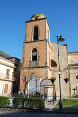 Paesaggio urbano di Giffoni Sei Casali, Italia. Febbraio 2019.