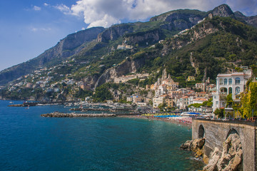 Vacanze estive nella splendida città di Amalfi sul mare Tirreno © Buffy1982