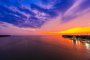 Fototapeta na wymiar Beautiful sunrise at Bangtaboon Phetchaburi,Thailand.