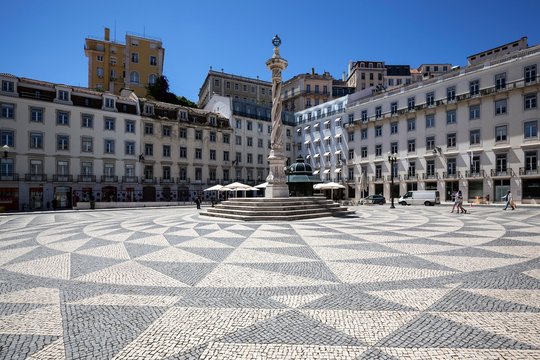 Pillory at the Town Hall Square, Pelourinho de Lisboa, Praca do Municipio, Lisbon, Portugal, Europe