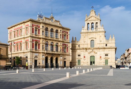 Piazza Carlo Maria Carafa, Town Hall, Chiesa Madre, Catania, Metropolitan City of Catania, Sicily, Italy, Europe