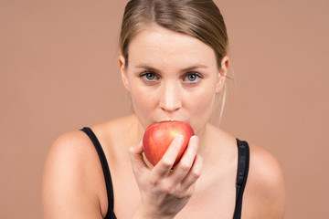 girl with an apple