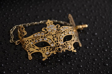 Golden Venice mask brooch