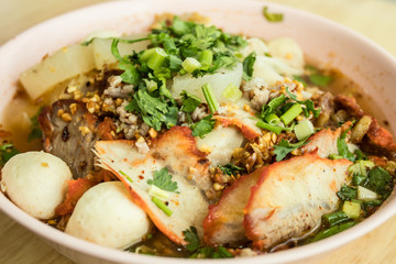 noodle tom yum with pork