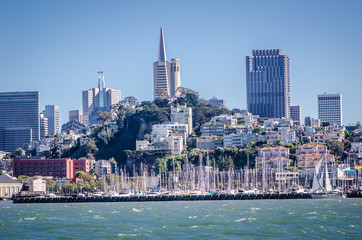 Obraz premium Cityscape view of San Francisco, as seen from out on the water of the bay