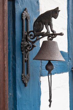 originelle Hausglocke mit Katze, Wanfried, Hessen