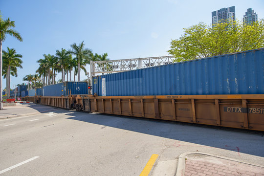 Train passing through Downtown Miami Biscayne Boulevard