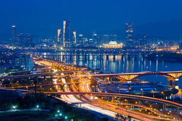 Fototapeta na wymiar Seoul cityscape in twilight, South Korea.