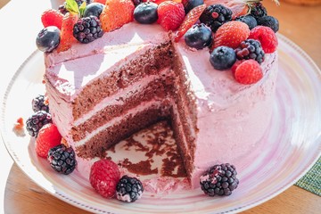Pink berry cake