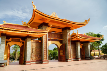 Obraz premium Vietnam travel. Ho Quoc Pagoda at Phu Quoc Island. Beautiful Famous landmark buddhism temple