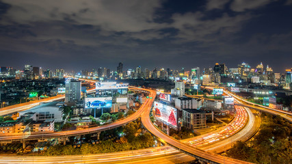 Fototapeta na wymiar night of the Metropolitan Bangkok City downtown cityscape urban skyline Thailand in December 2017 - Cityscape Bangkok city Thailand