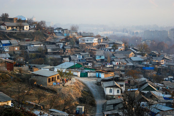 Low-rise private building on the outskirts of Dushanbe