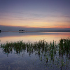Obraz premium Evening by the river
