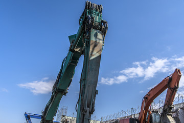 Power Shovels of the Construction Field