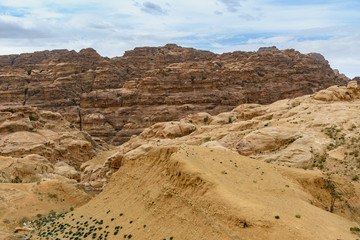 skały w okolicy Petra, Jordania