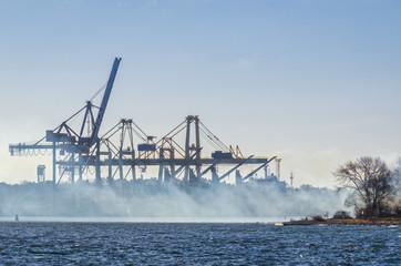 SEAPORT - Smoke over the waterway w Swinoujscie