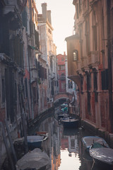 Fototapeta na wymiar Water channels in the city of Venice