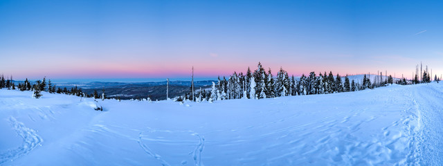 Winterpanorama am Dreisessel mit Blick Richtung Sumava