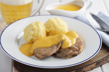 Svickova na smetane, Czech meat dish with potato