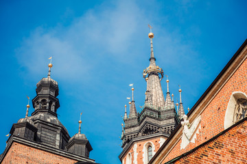 Fototapeta premium St. Mary's Basilica (Church of Our Lady Assumed into Heaven) in Krakow, Poland