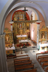 Obraz premium Le choeur depuis le narthex. Eglise Notre-Dame de la Gorge. Les Contamines-Montjoie. / The choir from the narthex. Church of Our Lady of the Gorge. Contamines-Montjoie.