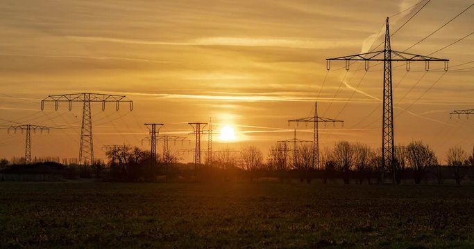 Zeitraffer Sonnenaufgang Strommast