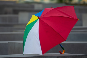 umbrella, jewisch monument, berlin
