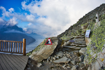 Steinschlag am Aletschgletscher