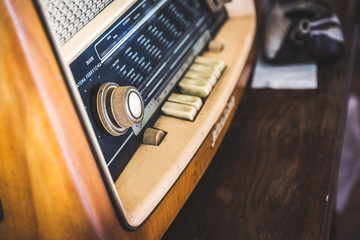 Wnętrze starego pomieszczenia gdzieś w Bieszczadach