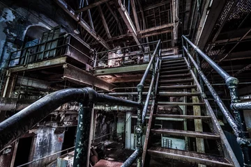 Foto op Aluminium Oude verlaten gebouwen Kelder, nutsvoorzieningen en generatorruimte van een verlaten psychiatrisch ziekenhuis (afgebroken in 2015)
