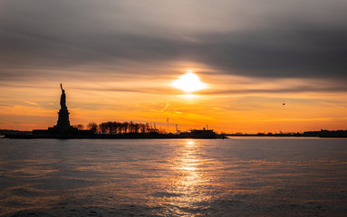 Fototapeta na wymiar Statue of Liberty Sunset