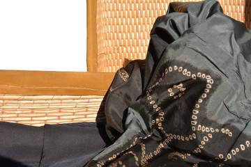 レトロな雰囲気、古い柳行李と着物、昭和初期頃、和風イメージ素材