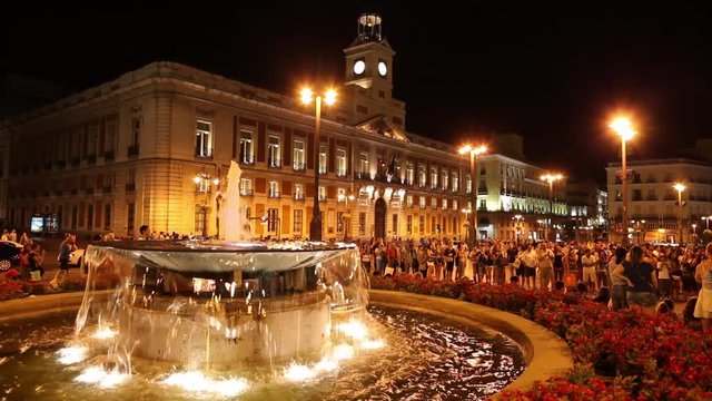 WS City hall at night, Puerta del Sol / Madrid, Spain
