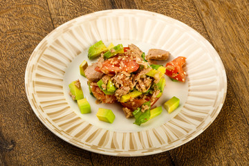 Tuna and avocado salad