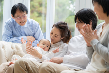 三世代家族
