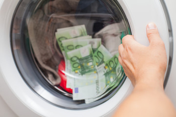 Money stuck in the washing machine