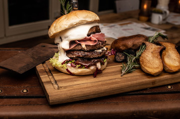 Burger mit Pilzen und Trüffel