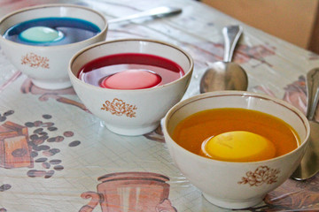 Easter eggs, cooking process